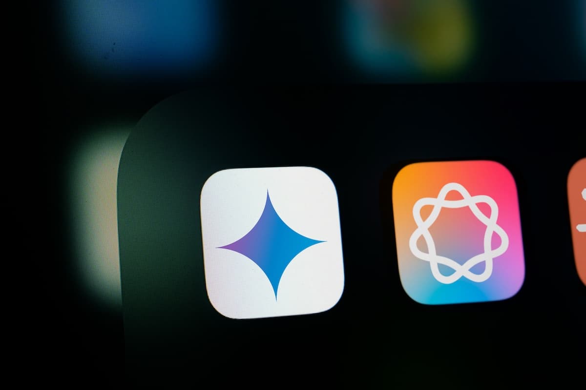 Apple se tourne finalement vers Google et Gemini pour Siri