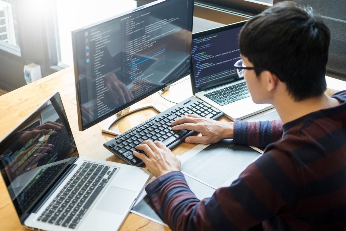 5 formations pour devenir un expert en développement informatique